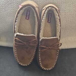 Levi's Tan Moccasin Slippers